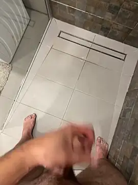 Snapshot of MrZli chatting on October 21, 2025, 4:17 pm MrZli online show from October 21, 2025, 4:17 pm