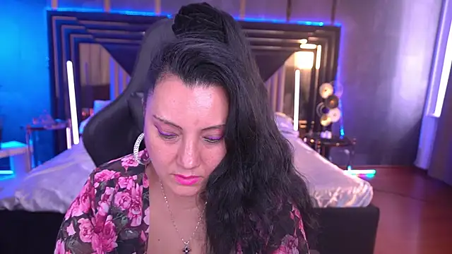 Snapshot of ValeryRosseee chatting on September 9, 2025, 6:56 am ValeryRosseee online show from September 9, 2025, 6:56 am