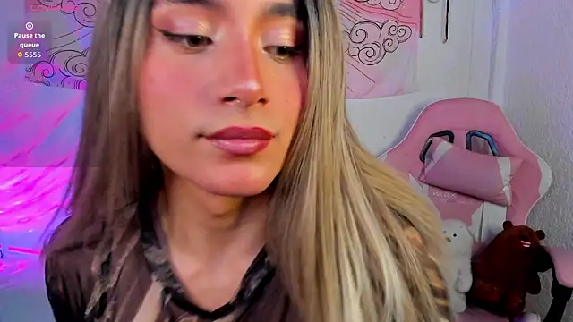 Snapshot of brihanna_cooper chatting on May 7, 2026, 2:20 pm brihanna cooper online show from May 7, 2026, 2:20 pm