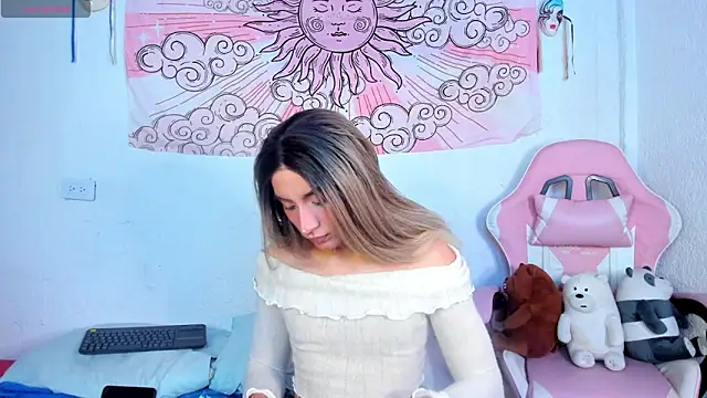 Snapshot of brihanna_cooper chatting on May 25, 2026, 3:11 pm brihanna cooper online show from May 25, 2026, 3:11 pm