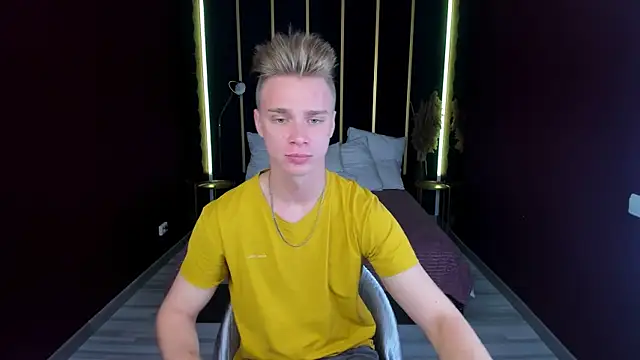 Snapshot of LawrenceMiles chatting on September 26, 2025, 10:55 am LawrenceMiles online show from September 26, 2025, 10:55 am