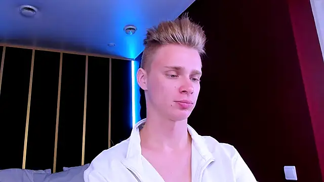 Snapshot of LawrenceMiles chatting on October 3, 2025, 11:12 am LawrenceMiles online show from October 3, 2025, 11:12 am