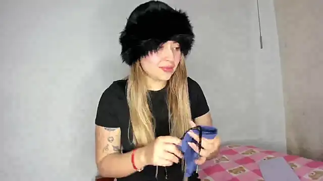 min-ji online show from September 8, 2025, 3:00 pm