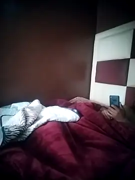 TinnyVsGiant online show from October 31, 2025, 7:27 am