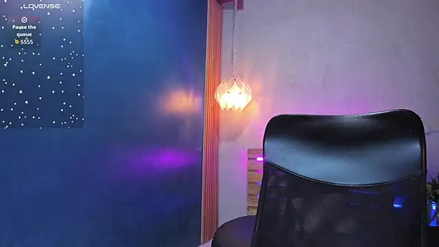 Snapshot of Daiisy_kiss chatting on November 27, 2025, 7:25 pm Daiisy kiss online show from November 27, 2025, 7:25 pm