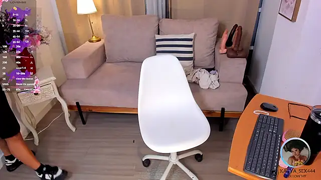 Katia fire online show from October 1, 2025, 4:06 am