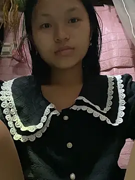 Snapshot of milo_bae chatting on May 25, 2026, 10:30 pm milo bae online show from May 25, 2026, 10:30 pm