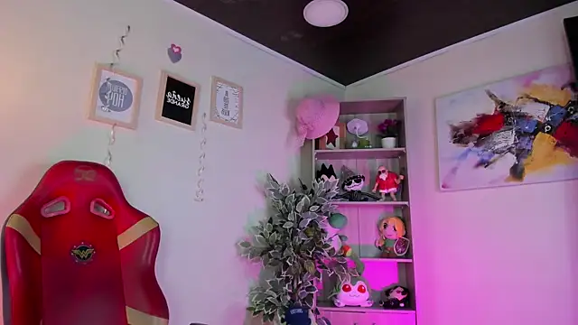 Lana Dreams  online show from September 12, 2025, 1:33 pm