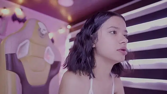 Lana Dreams  online show from October 11, 2025, 2:29 pm