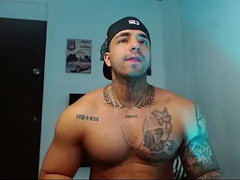 Snapshot of ragnar_phoenix chatting on October 29, 2025, 9:03 pm ragnar phoenix online show from October 29, 2025, 9:03 pm