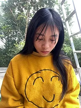 EmLy02 online show from March 5, 2026, 3:14 am