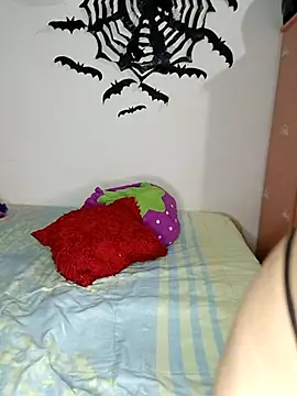 Snapshot of Emily__Hott chatting on October 8, 2025, 2:35 am Emily Hott online show from October 8, 2025, 2:35 am