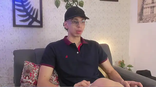 nicolai drake online show from November 3, 2025, 3:45 am