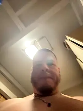 kev0n2389 online show from October 24, 2025, 8:24 am