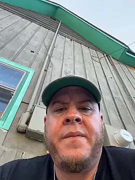 kev0n2389 online show from September 27, 2025, 10:49 pm