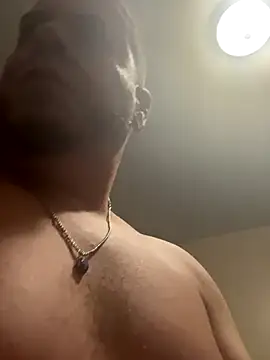 kev0n2389 online show from October 5, 2025, 4:58 am