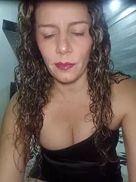 Snapshot of Nina_vallon chatting on June 8, 2026, 11:11 am Nina vallon online show from June 8, 2026, 11:11 am