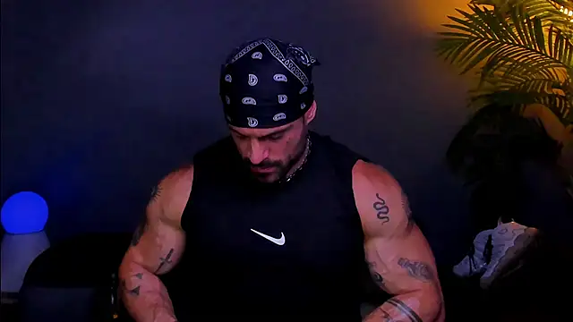 Snapshot of dennis_cox1 chatting on November 19, 2025, 11:54 am dennis cox1 online show from November 19, 2025, 11:54 am