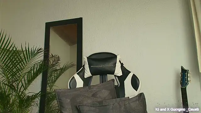 Snapshot of georgino_cavalli chatting on September 23, 2025, 4:08 am georgino cavalli online show from September 23, 2025, 4:08 am