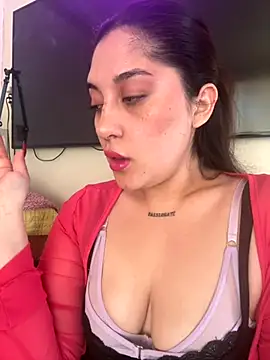 smokemilv online show from October 19, 2025, 8:44 pm