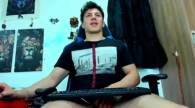 javiersexymann online show from February 28, 2025, 5:48 am