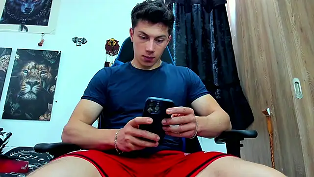 javiersexymann online show from February 26, 2025, 7:32 pm