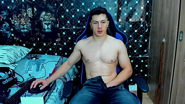 javiersexymann online show from February 6, 2026, 8:38 pm