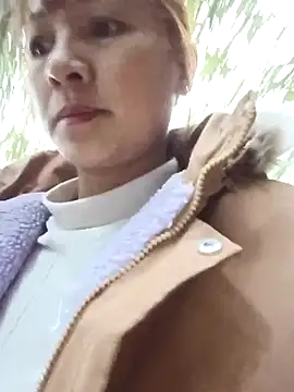 Mini3333 online show from January 18, 2026, 12:25 am