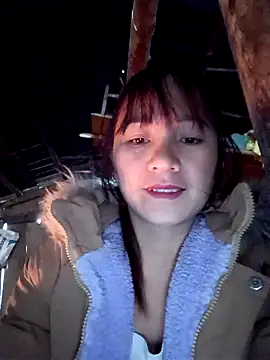 Mini3333 online show from January 7, 2026, 12:48 am