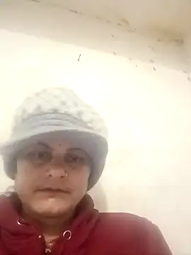 JULEE-740 online show from January 5, 2026, 11:30 pm