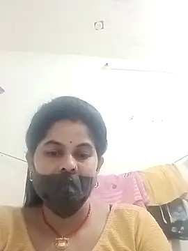 Snapshot of JULEE-740 chatting on October 16, 2025, 2:58 pm JULEE-740 online show from October 16, 2025, 2:58 pm