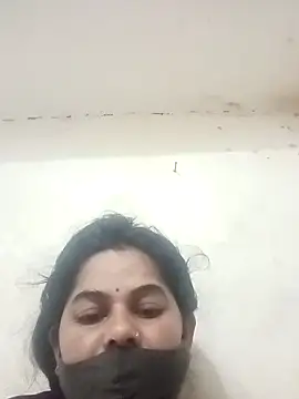 JULEE-740 online show from December 14, 2025, 9:31 pm