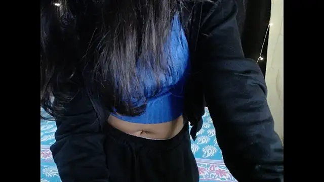 Snapshot of Vanya_7 chatting on December 17, 2025, 8:36 pm Vanya 7 online show from December 17, 2025, 8:36 pm