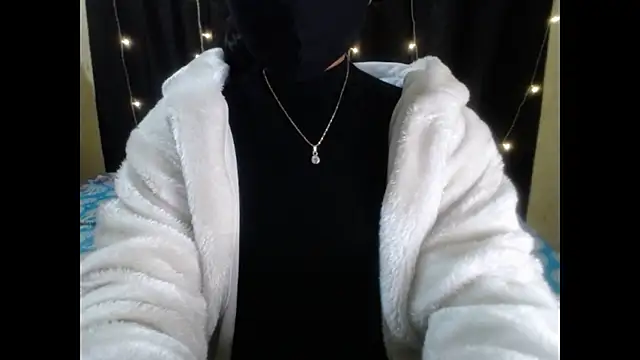 Snapshot of Vanya_7 chatting on December 20, 2025, 9:28 pm Vanya 7 online show from December 20, 2025, 9:28 pm