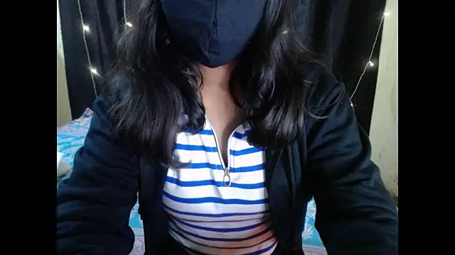 Snapshot of Vanya_7 chatting on December 15, 2025, 5:08 pm Vanya 7 online show from December 15, 2025, 5:08 pm