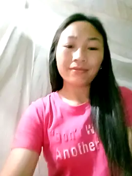 Snapshot of lucybaby00 chatting on March 3, 2026, 10:39 pm lucybaby00 online show from March 3, 2026, 10:39 pm