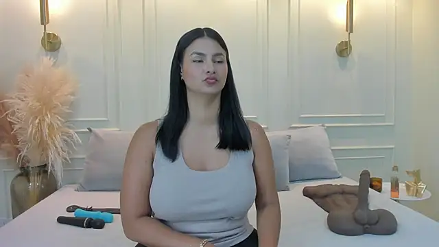 gabysanta  online show from May 26, 2026, 2:15 pm