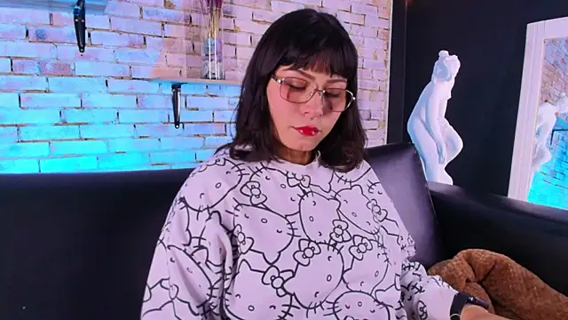 kitty malach online show from April 15, 2026, 3:12 am