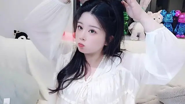 SweetTease2025 online show from April 19, 2026, 4:30 pm