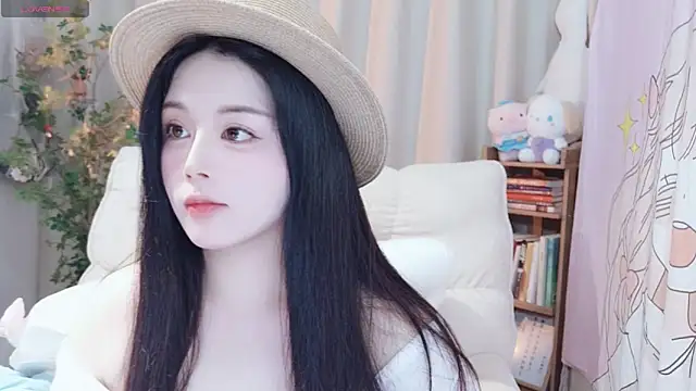 Snapshot of SweetTease2025 chatting on October 25, 2025, 1:56 pm SweetTease2025 online show from October 25, 2025, 1:56 pm