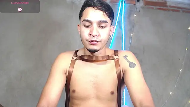 Angel latinboy online show from July 23, 2026, 3:52 pm