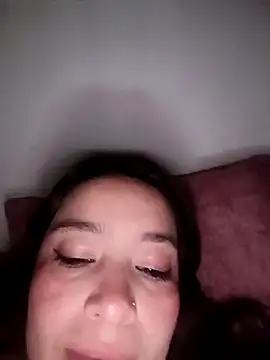 Anahibella online show from November 30, 2025, 3:57 pm