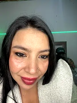 Anahibella online show from November 4, 2025, 7:12 am