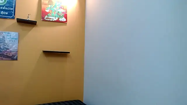 skinnyverus18 online show from April 4, 2026, 6:47 pm