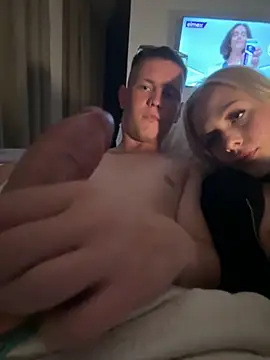 DaryaDoll online show from September 21, 2025, 7:30 pm