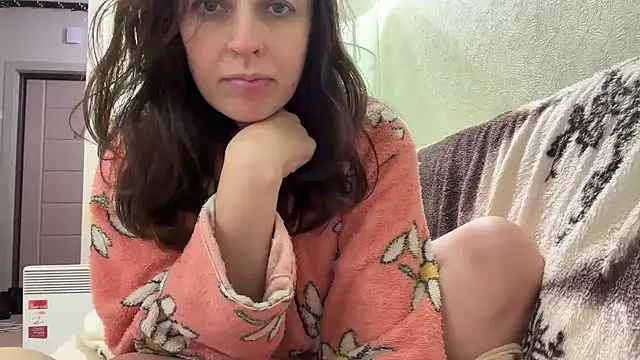 Snapshot of Ange1Alexis chatting on October 27, 2025, 7:26 pm Ange1Alexis online show from October 27, 2025, 7:26 pm