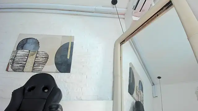 Sarah GothicGirl online show from April 11, 2026, 8:12 pm