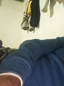 tupha232 online show from February 21, 2026, 5:37 pm