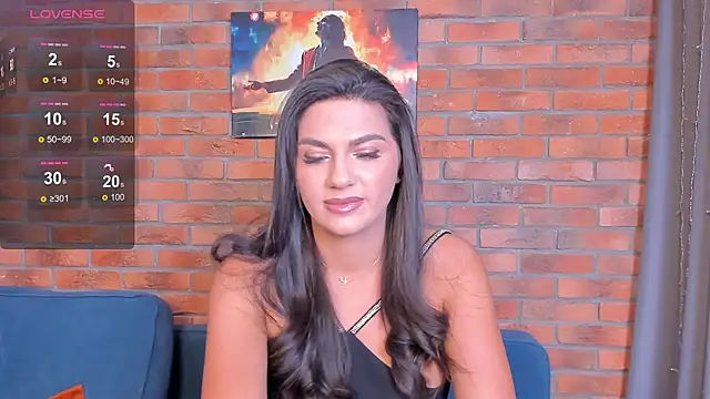 Snapshot of Andriana_1 chatting on October 13, 2025, 8:43 pm Andriana 1 online show from October 13, 2025, 8:43 pm