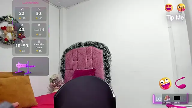 esmeraldaladys online show from December 17, 2025, 9:09 pm